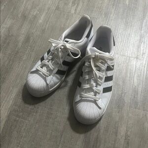 Adidas Women’s Shell Toe Athletic Shoes Size 6.5